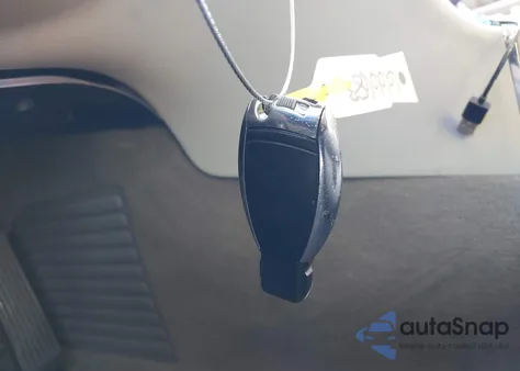 2007 Mercedes-Benz E 550 z USA, uszkodzony, nr VIN WDBUF72X17B078089